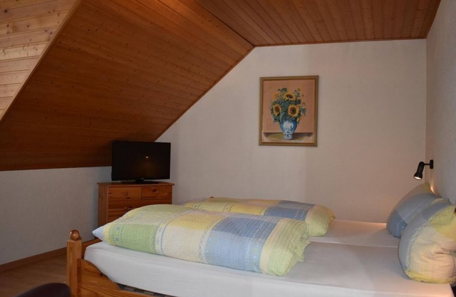 Double Room Shower/WC - Weingut-Gästehaus Hermes-Lex