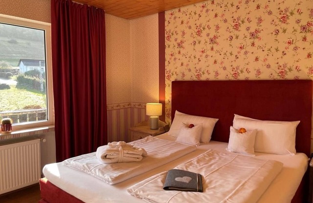 Double room "Stork's Nest" shower/WC/balcony - NaturPurHotel Maarblick