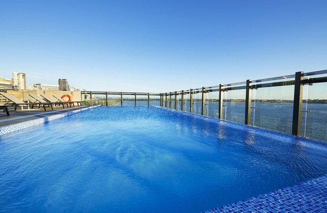 DoubleTree by Hilton Perth Waterfront