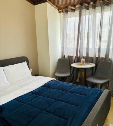 Downtown Comfy Studios D