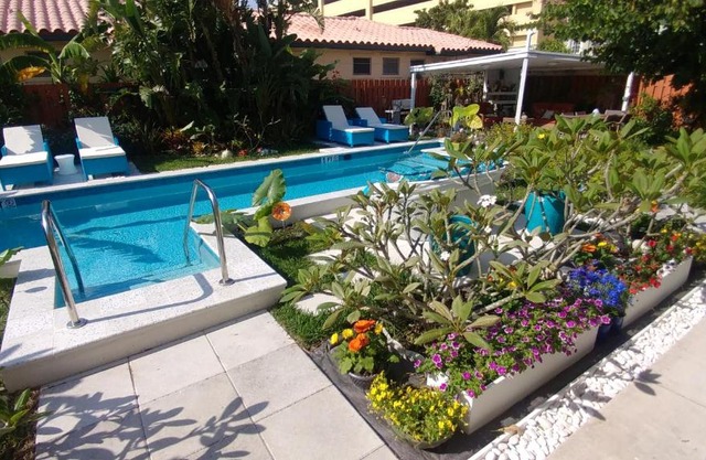 Downtown Hollywood Boutique Hotel