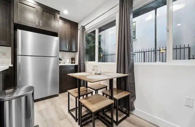 Downtown LA 2B 2B - Right Near Dodger Stadium !