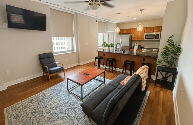 Downtown Sq: Stadium, Casino, Rock Hall, Clinic