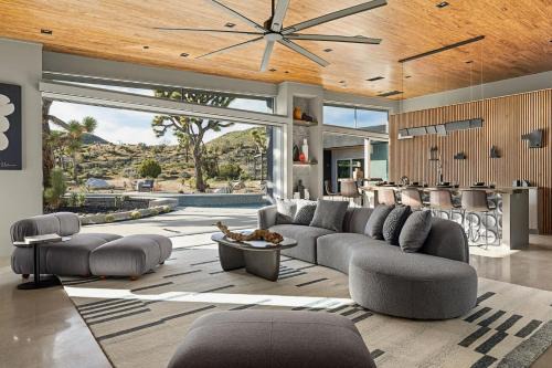 Dragonfly by Fieldtrip Luxe Oasis w Resort Pool