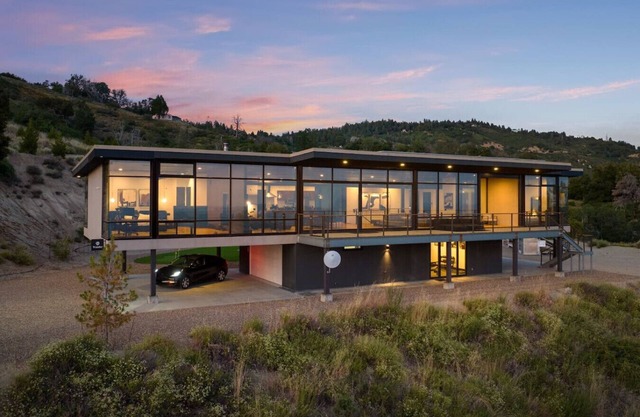 Dream House Hideaway and Hot Tub