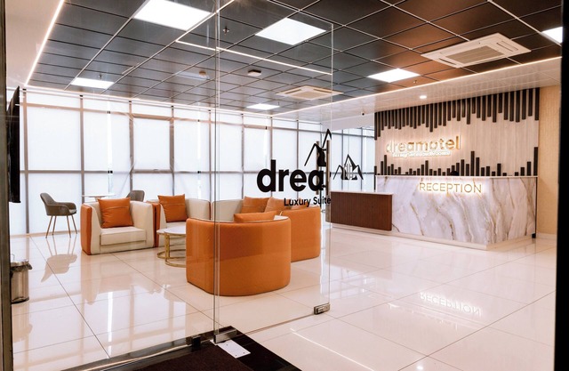 Dreamotel Luxury Suites and Rooms