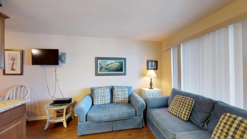 Driftwood Landing 18