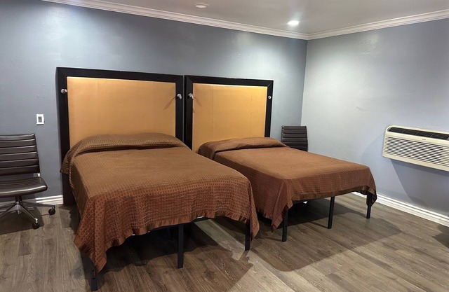 Driftwood Motel - Colton