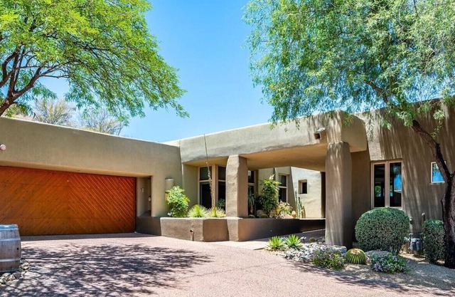 Dual Master Suites in Exclusive Gated Community