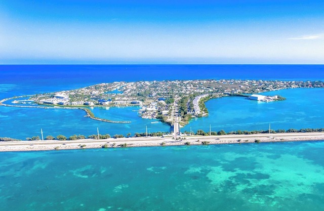 Duck Key Bimini Retreat 3 bedroom 2 bath home with