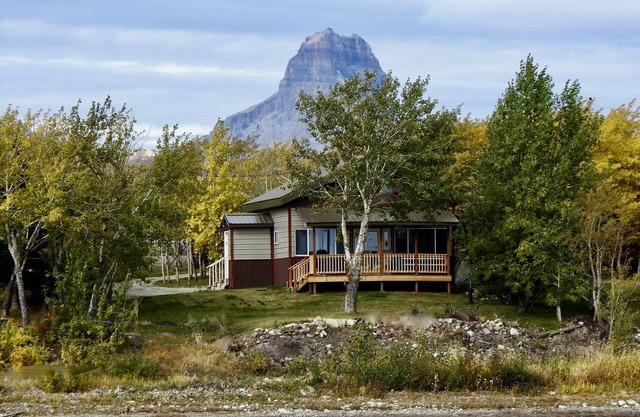 Duck Lake West Shore, Just 15 Minutes from Glacier National Park!