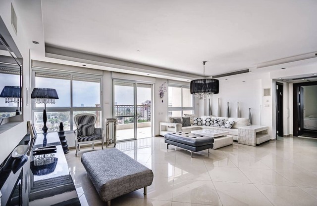 Duplex Penthouse 3BR Asirey Tsion SAFE ROOM