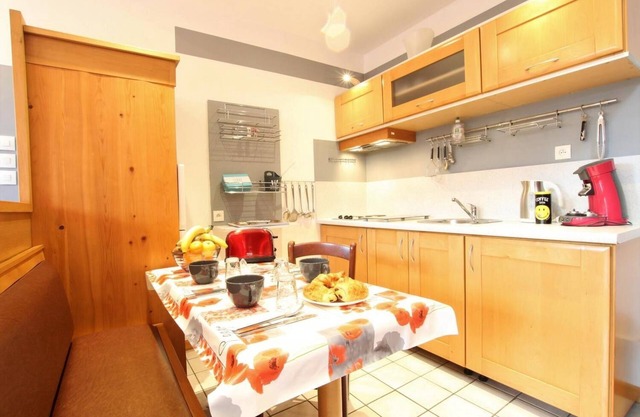 DUPLEX WITH TERRACE