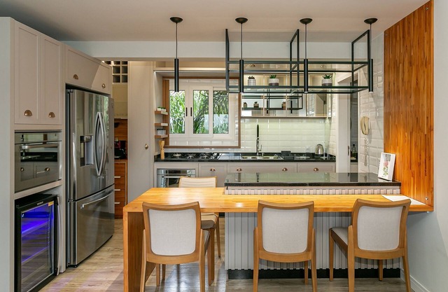 Duplex with Barbecue on Balcony #LA11