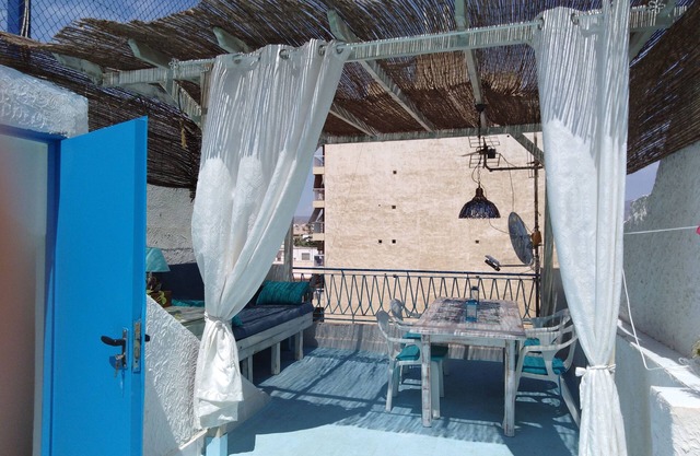 Duplex with hydromassage near the beach and the harbor for 2 persons