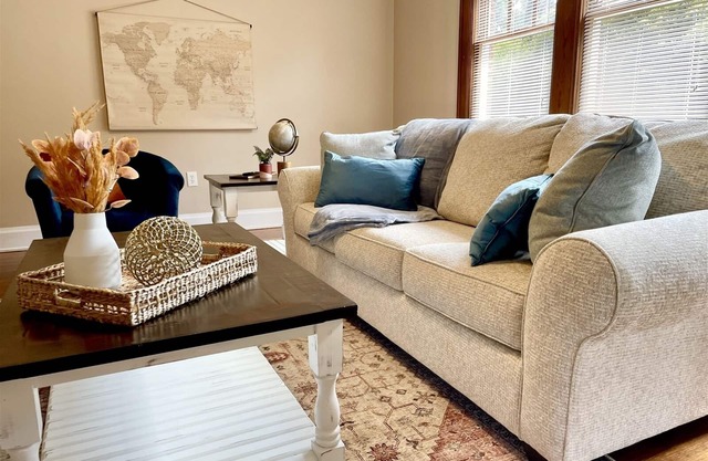 E Reed St., 117 B | 2 Bed, 1 Bath