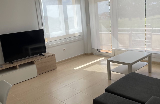 E STERN IN FIRST LINE OF BEACH E