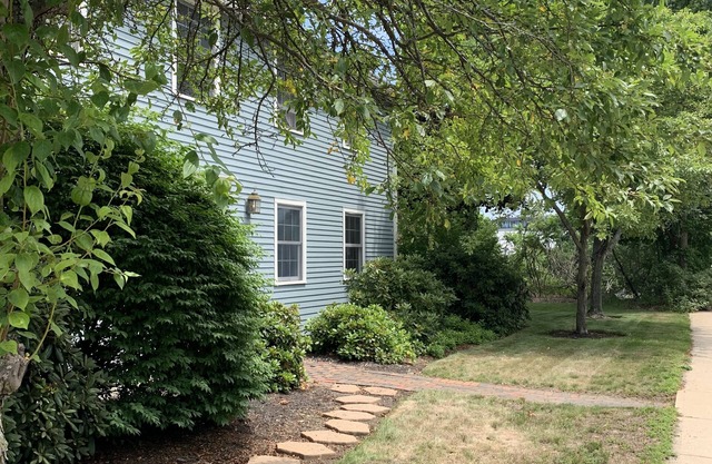 Easy get away! Easy downtown access in Portsmouth!