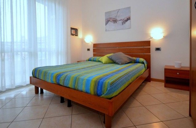 Easy Living Between the Beach and the Heart of Town