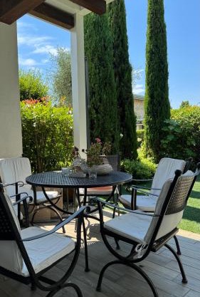 Eden Patio 26