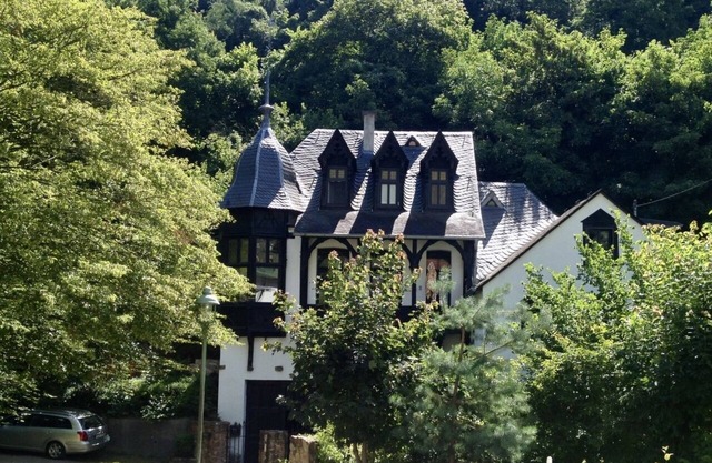 Ehemals zur Heimburg Gehörendes Kutscherhaus in Ruhiger Ortsrandlage