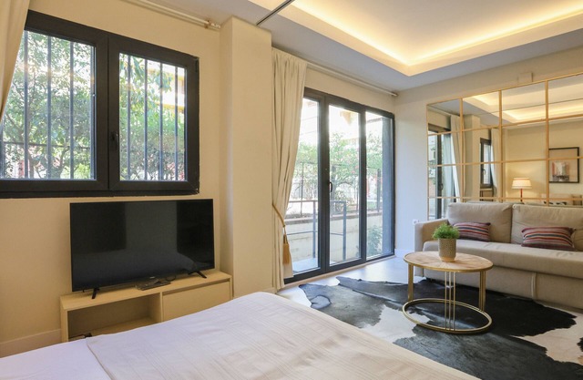 El Alcazar - One Bedroom Apartment, Sleeps 2