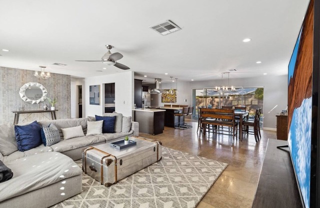 Elegant Desert Sanctuary w/Heated Pool & Hot Tub