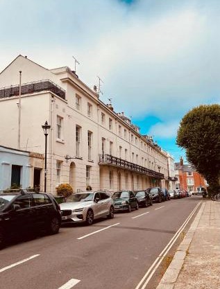 Elegant Double Room in Historic Georgian Lewes Townhouse