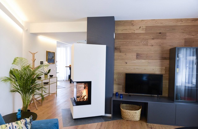 Elegant penthouse with rooftop terrace