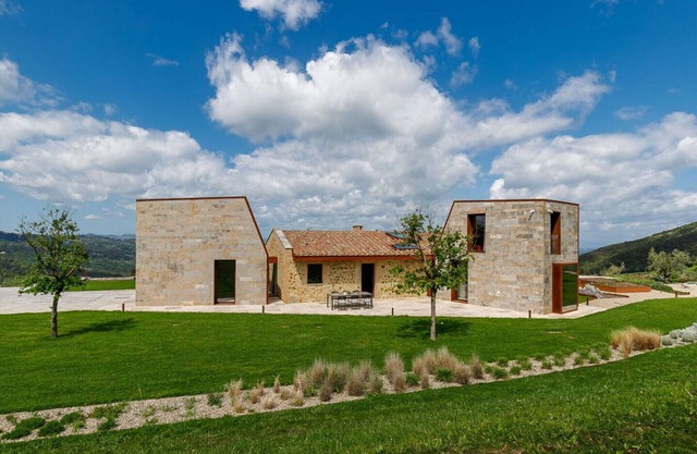 Elegant Tuscan Villa with Pool