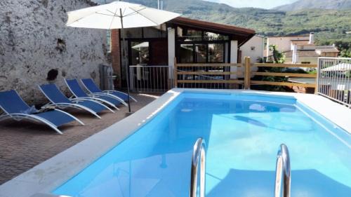 Elegant Villa with Private Pool in Jerte