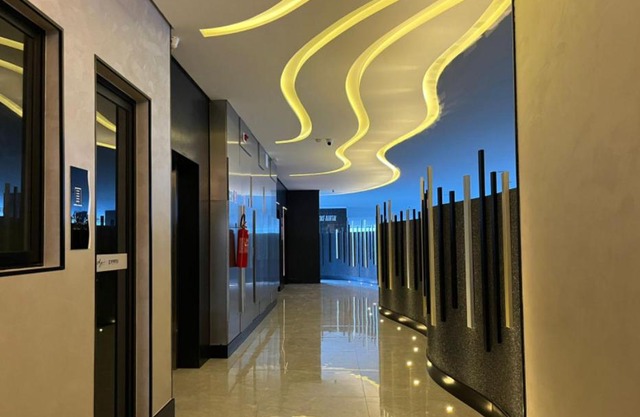 Elegante quarto e sala Sky Concept 418 Novissímo