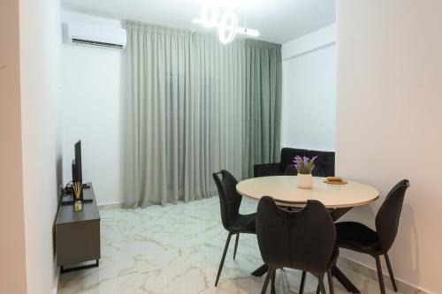 Elizabeth sweet home