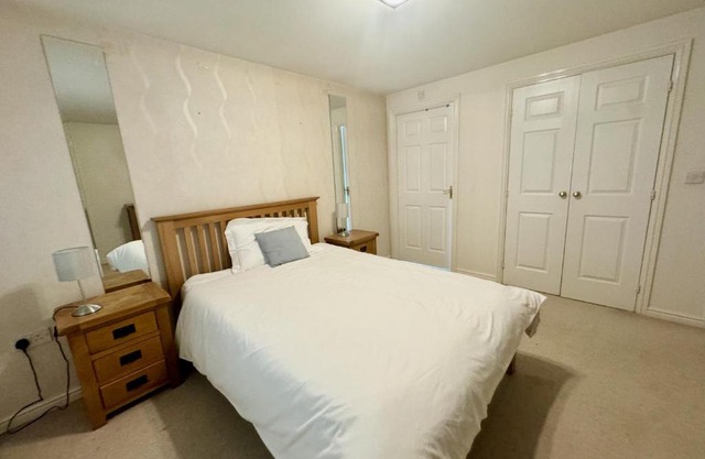 Elvetham Nest Guesthouse, Basingstoke