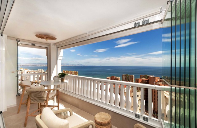 Eme de Maison - luxury only two