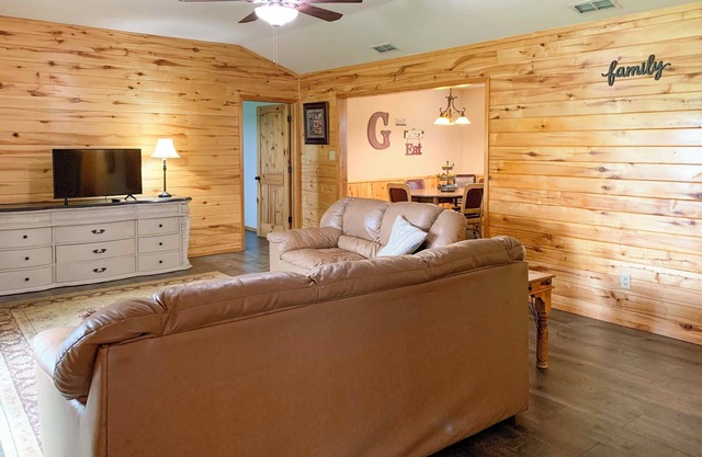 Emory Escape w/Pond Access < 13 Mi to Lake!