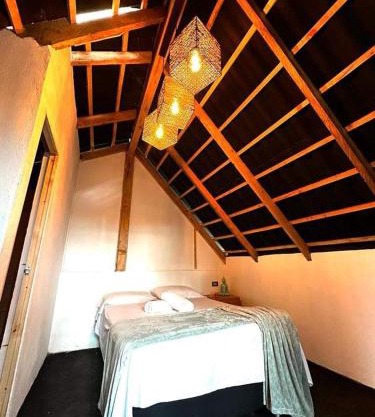 Encanto Verde cabaña sencilla