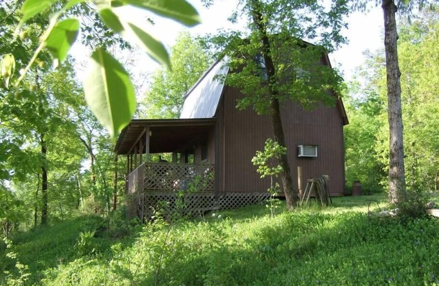 Enchanted Cabin-Seasonal View of Ouachita River