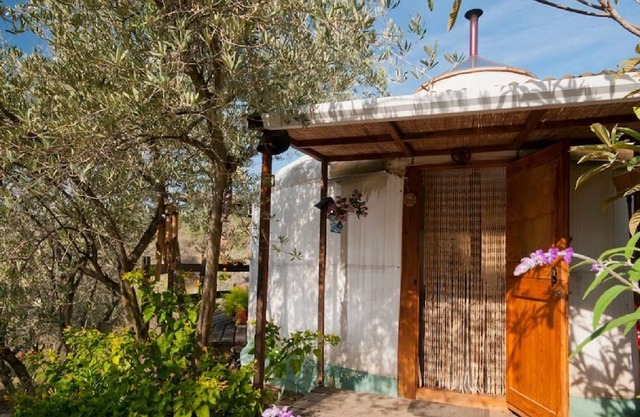 Enchanting YURT in Alpujarras with spectacular views
