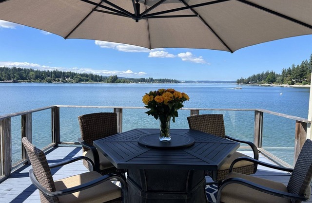 End of the Point - Cottage n- - BOOK NOW FOR THE 2026 WORLD CUP - -