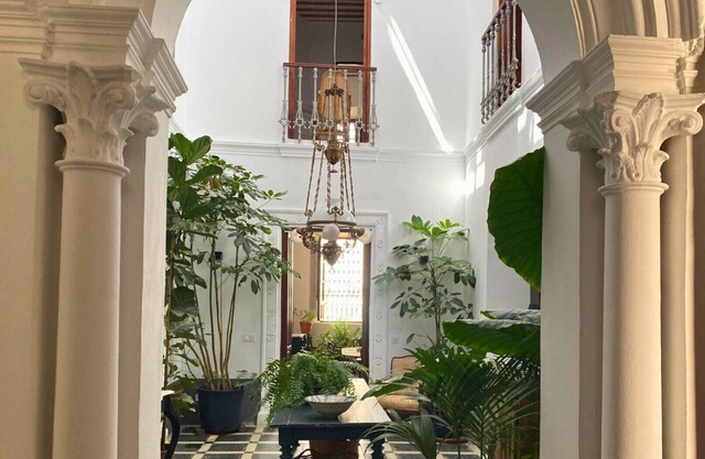 Enjoy a dream holiday in an Andalusian palace!