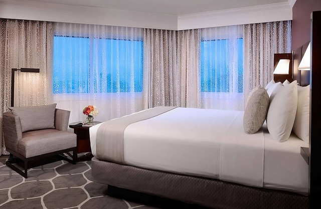 Enjoy a Hassle-Free and Suiting Stay! w/Outdoor Pool, Pet-Friendly!