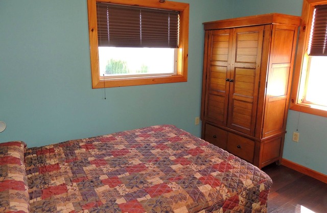 Enjoy a spectacular view of the St. Lawrence River from the Owner’s Apartment.