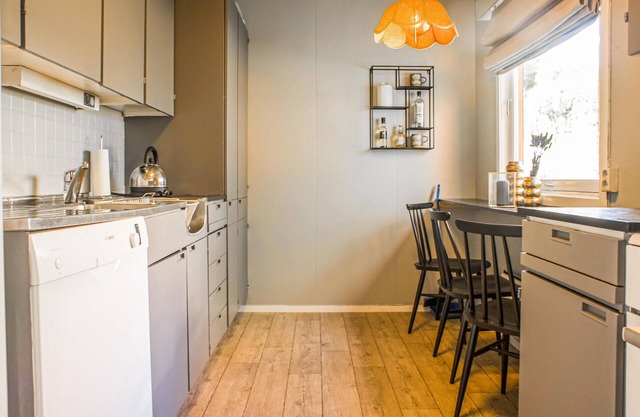 Enjoy happy hours with your favorite people in this vacation home.