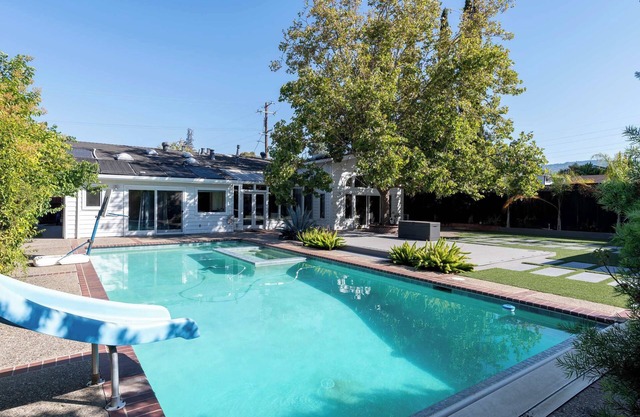 Enjoy Sunny Poolside Living, California Style