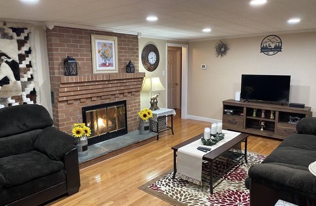 Enjoy the best of Central Pennsylvania, Raystown Lake, and Happy Valley.