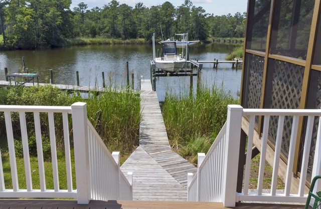 Enjoy the gorgeous creek views at the Tranquil Waters Cottage