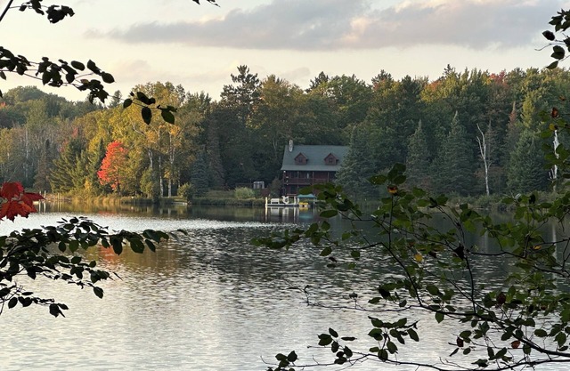 Enjoy the lake, walk in the forest, s’mores on the fire pit and deer visits.