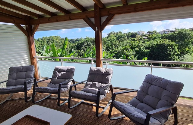 Enjoy the peace and quiet of this country villa