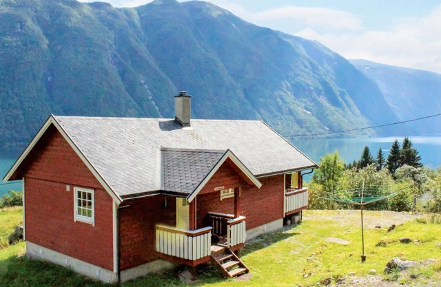 Enjoy your vacation in this cottage situated in beautiful natural surroundings.